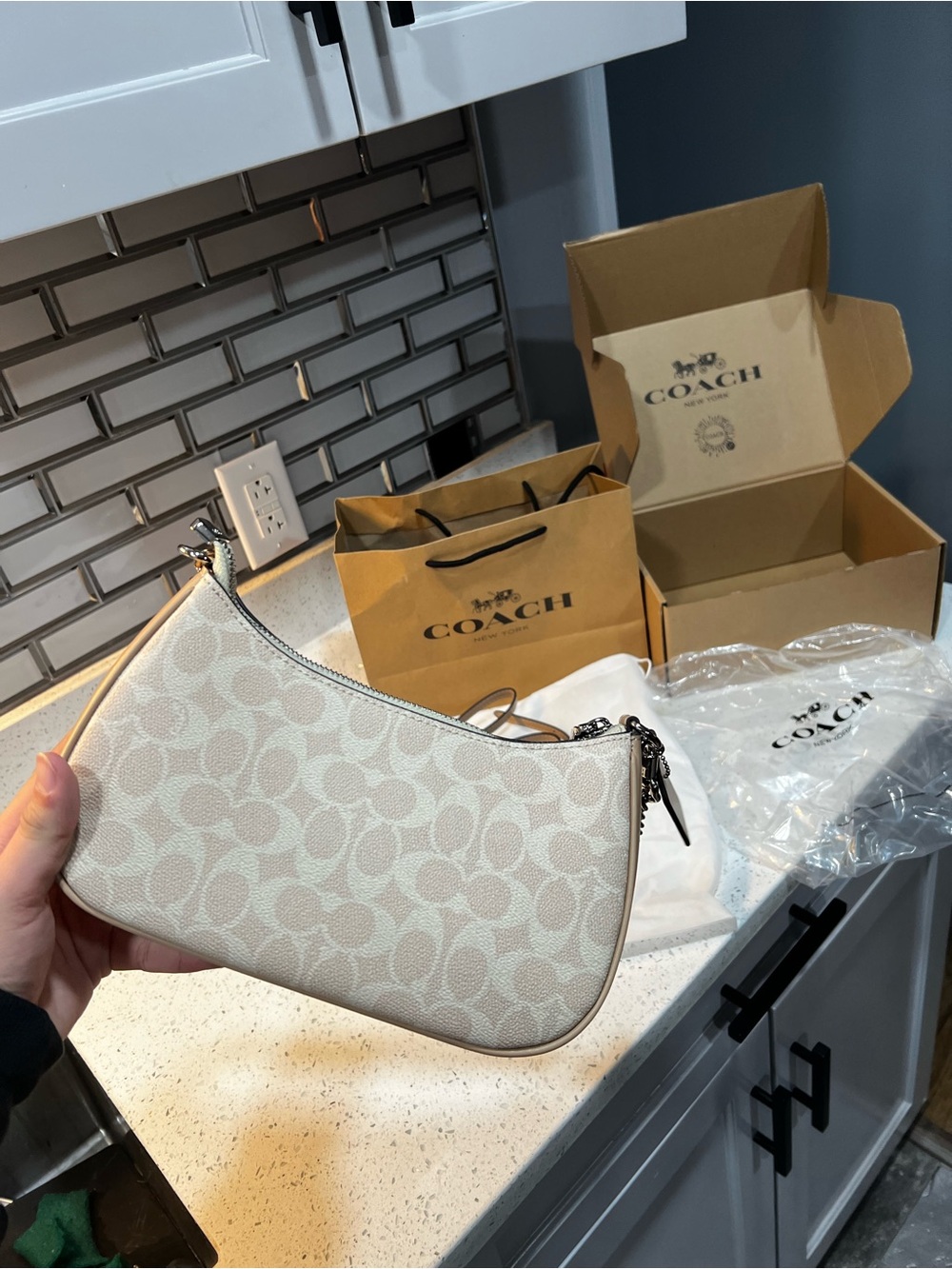 Coach Beige Signature Canvas Shoulder Bag with Tan Trim - Picture 2 of 4